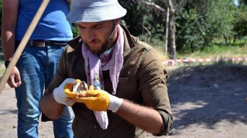 Eski Ahlat Şehri Kazıları Başladı