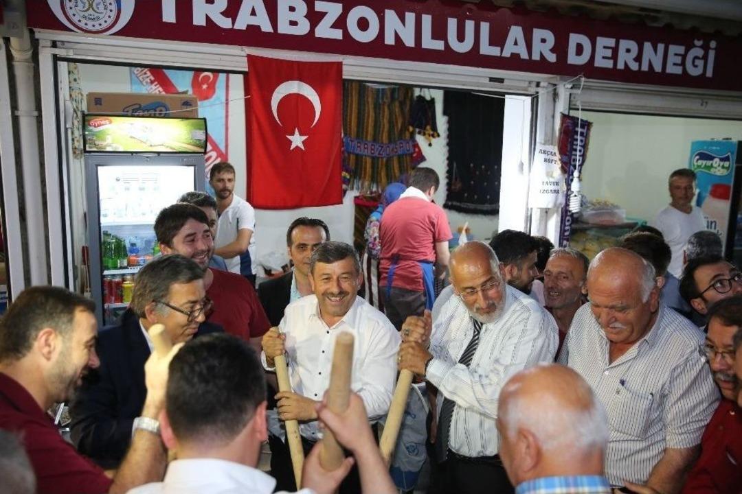 Trabzonlular Darıca&rsquo;da Coşku Dolu Anlar Yaşattı