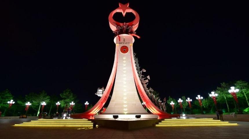 &ldquo;15 Temmuz Şehitler Abidesi&rdquo;ne &Ouml;d&uuml;l