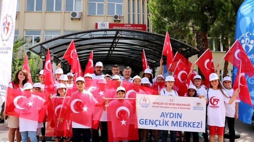Aydın Gen&ccedil;lik Merkezinden &ldquo;merkezim Her Yerde&rdquo; Projesi