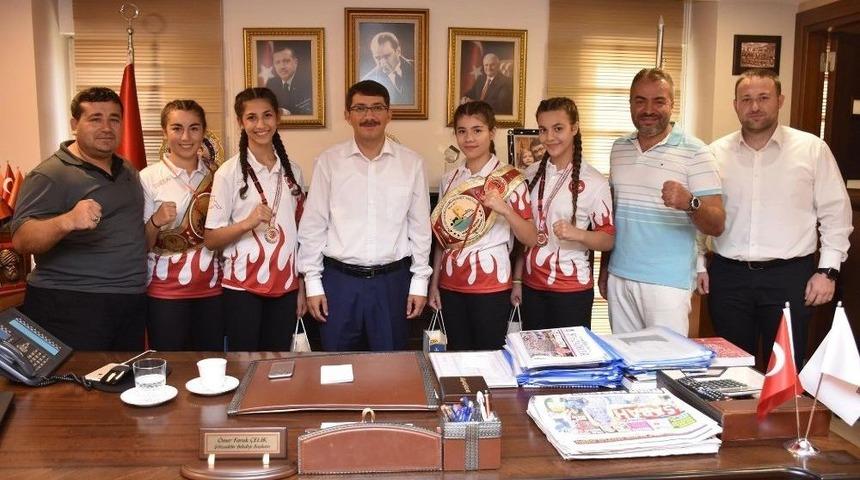 Şehzadeler&rsquo;in Sporcuları Başarıya Doymuyor