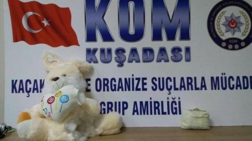 Otob&uuml;ste Oyuncak Tavşan I&ccedil;inde Uyuşturucu Ele Ge&ccedil;irildi