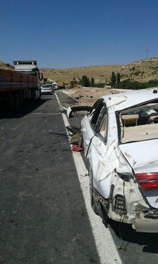 Mardin’de Trafik Kazası: 2 Ölü, 1 Yaralı