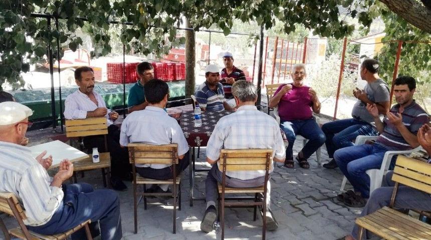 İzmir&rsquo;de Camiden Yangın Duası