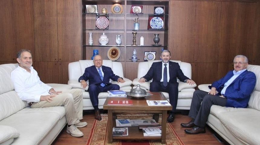 G&uuml;le&ccedil; Ve Nur&rsquo;dan M&uuml;siad Genel Başkanı Kaan&rsquo;a Hayırlı Olsun