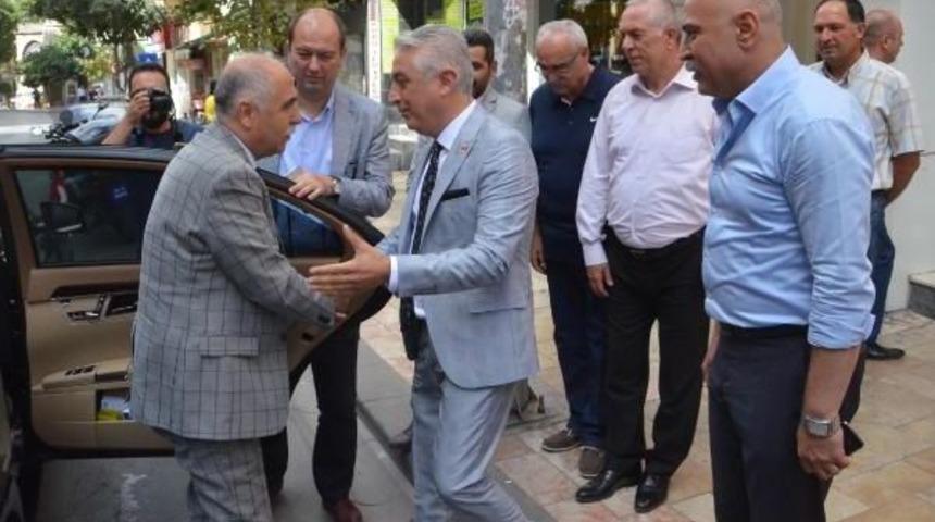 Vali Karahan'dan Siyasi Partilere Ziyaret