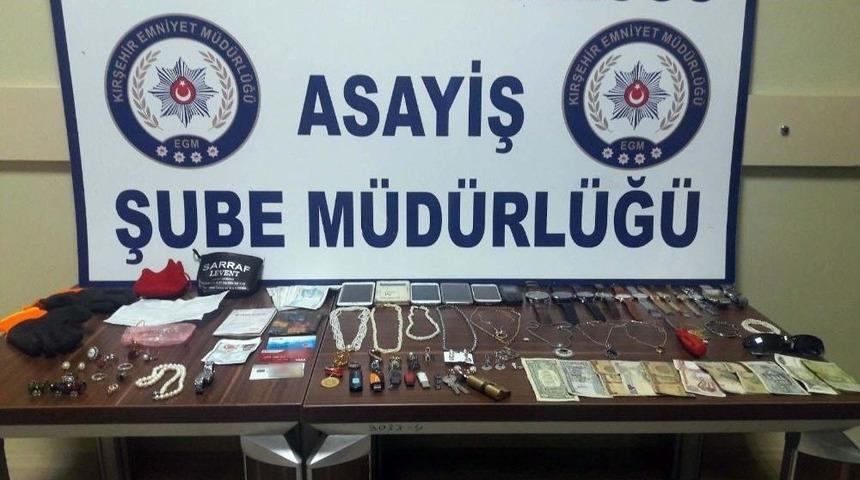 Kırşehir Polisi Hırsızlık &Ccedil;etesini &Ccedil;&ouml;kertti