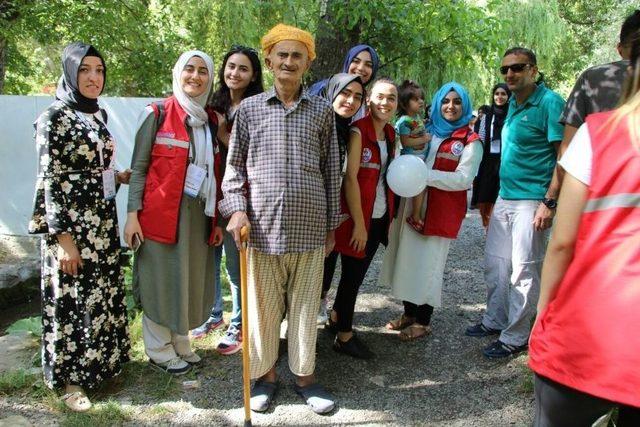 İyiliği Yaymak İçin Hakkari’de Buluştular