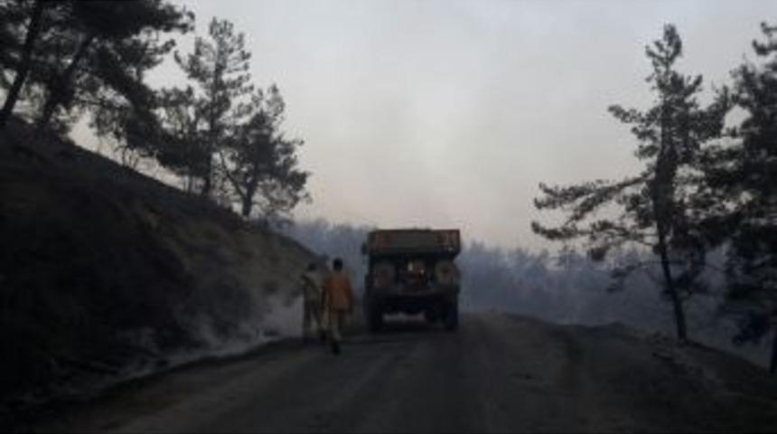 Orman Yangını Turgutlu Sınırına Ulaştı