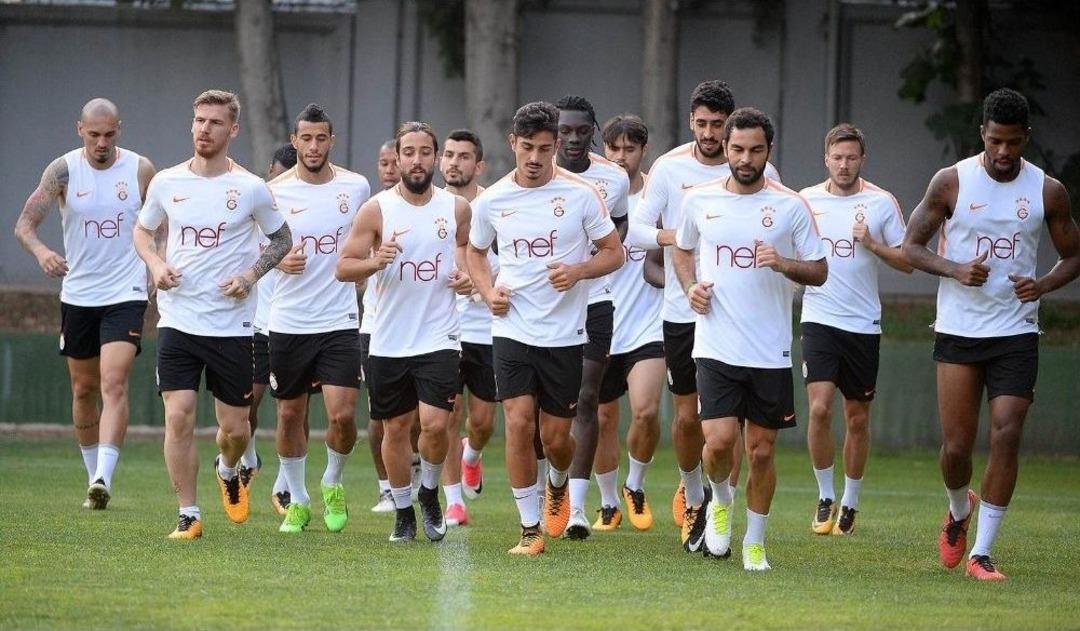 Galatasaray, Yeni Sezon Hazırlıklarını S&uuml;rd&uuml;rd&uuml;