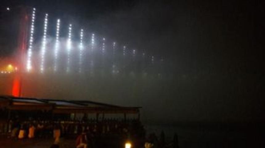 İstanbul&rsquo;da Sis Etkili Oluyor