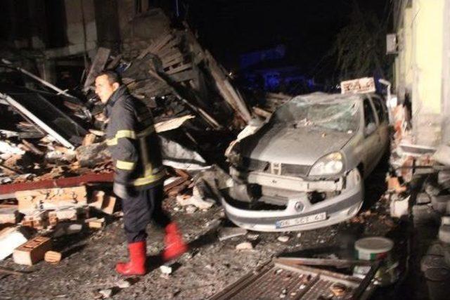 T&uuml;p Patladı, 2 Katlı Bina Yıkıldı 3