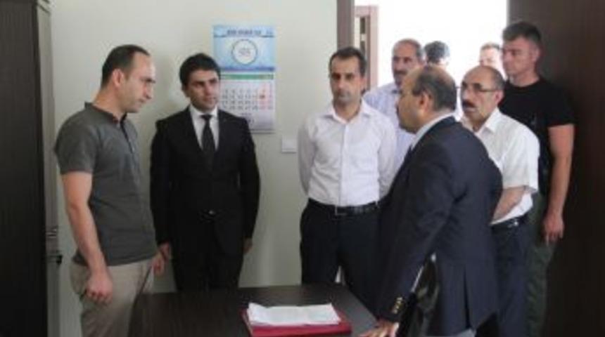 Vali Ustaoğlu, Valilik Binasını Gezdi