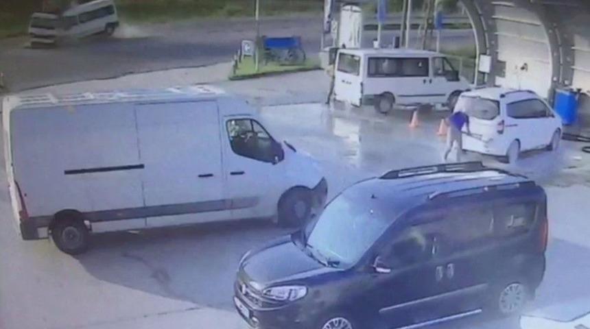(&ouml;zel Haber) &Ouml;l&uuml;ml&uuml; Trafik Kazasının, Kaza Anı Kamera G&ouml;r&uuml;nt&uuml;leri Ortaya &Ccedil;ıktı