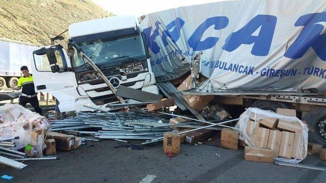 Samsun’da Trafik Kazası: 2 Yaralı