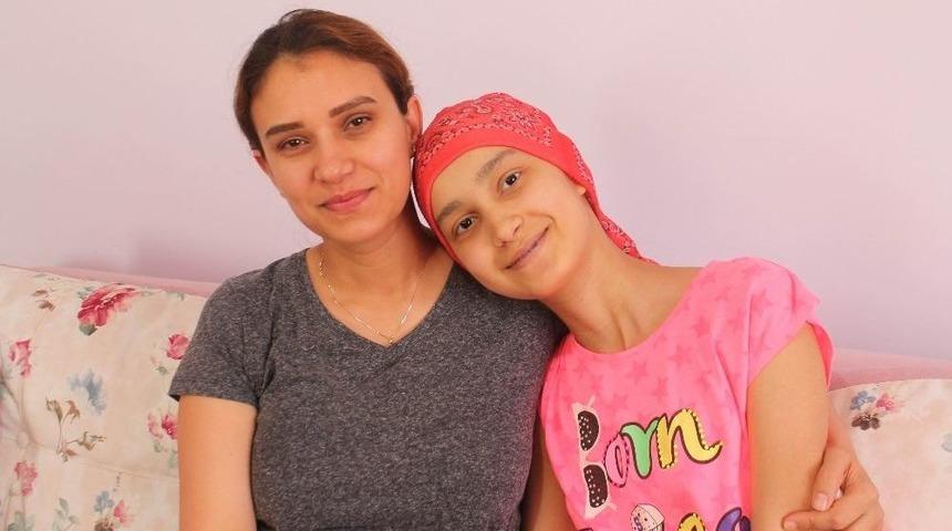 Kanser Hastası 15 Yaşındaki Sevde&rsquo;nin Ameliyatı İ&ccedil;in 100 Bin Lira Gerekiyor