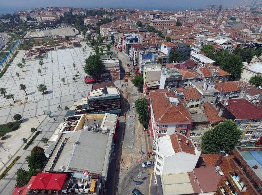 Pendik &Ccedil;arşı Trafiği Rahatlıyor