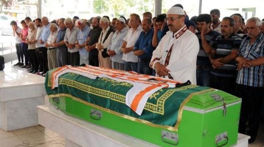 Gen&ccedil; Futbolcu, Serinlemek I&ccedil;in Girdiği Sulama Kanalında Boğuldu (2)