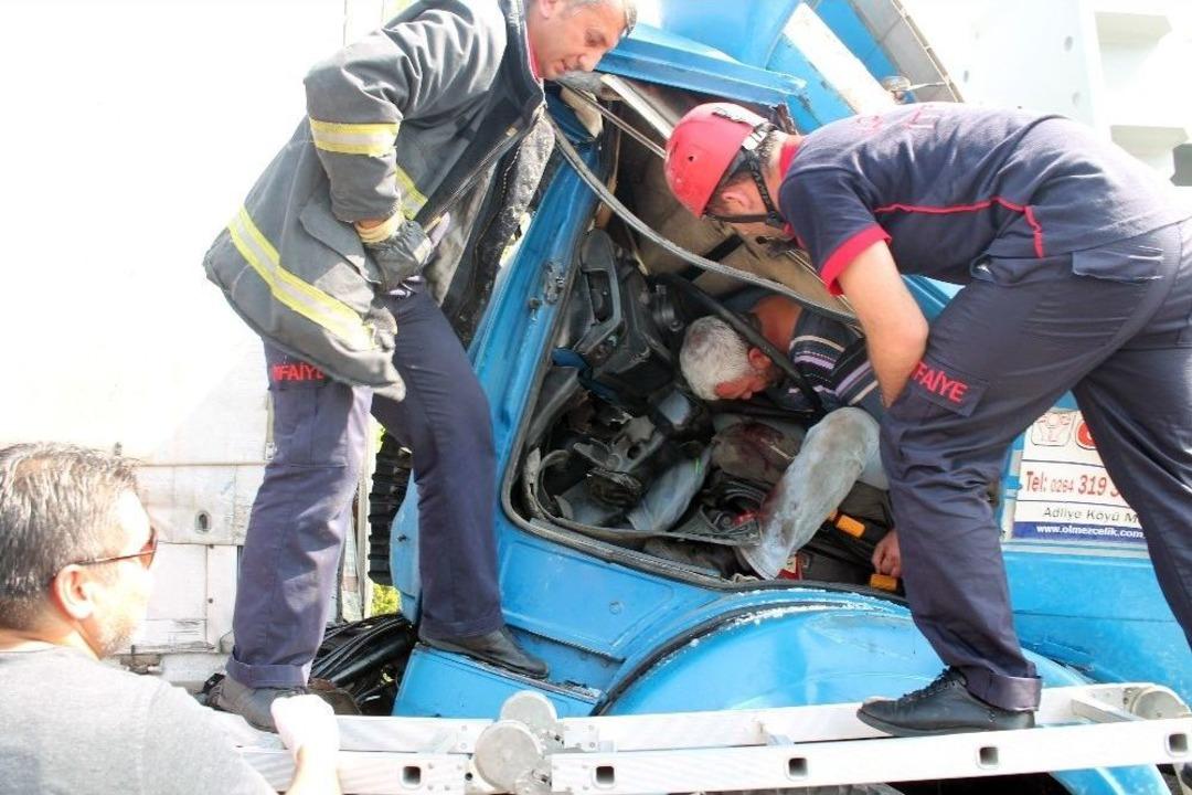 Hurdaya D&ouml;nen Tırdan Sağlam &Ccedil;ıktı