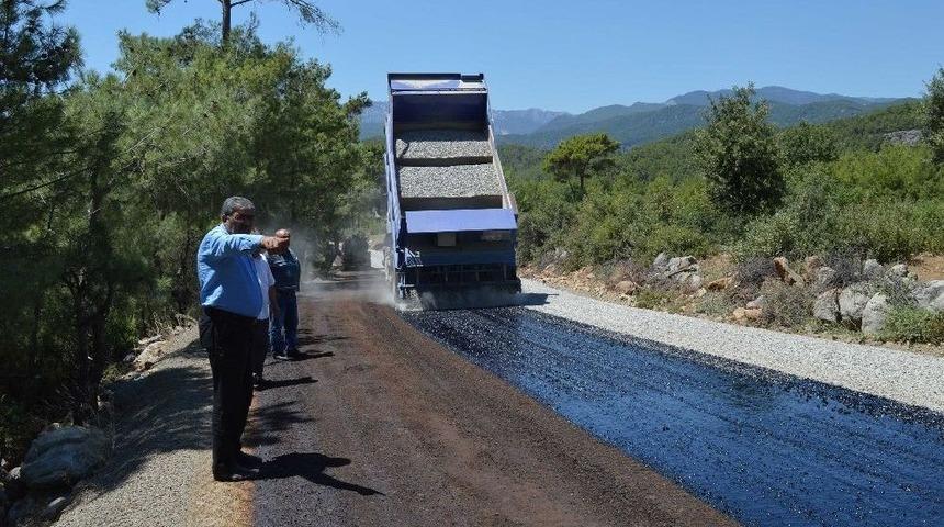 Manavgat D&uuml;zağa&ccedil;&rsquo;ta Asfalt &Ccedil;alışmaları Başladı