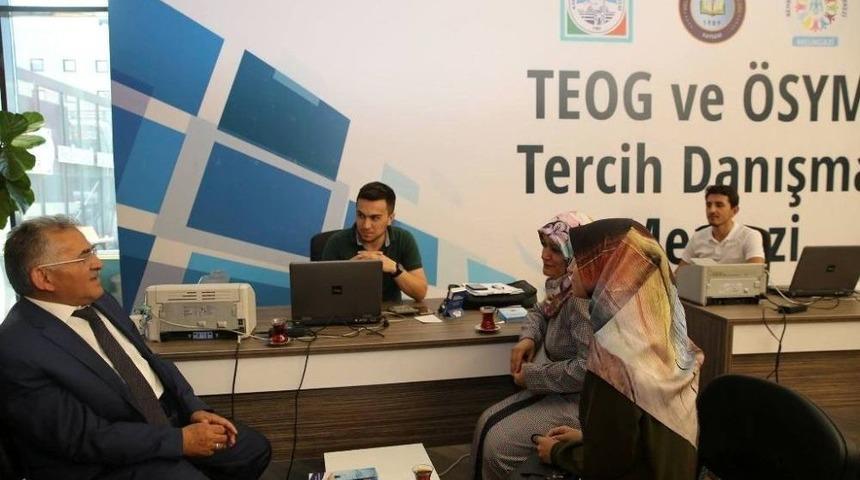 Bin 80 &Ouml;ğrenci Tercihlerini Melikgazi&rsquo;de Yaptı