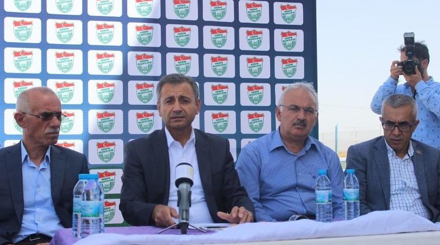 Kırşehir Belediyespor İlk Toplantısını Tesislerde Yaptı