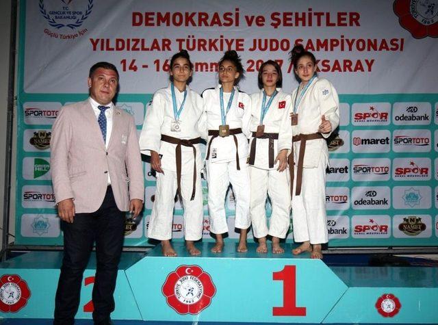 Kağıtsporlu Yıldız Judocular Türkiye Şampiyonası’nda Fırtına Gibi Esti