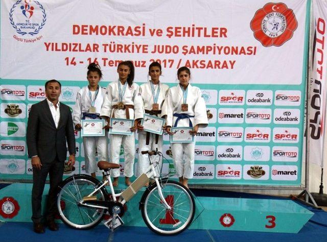 Kağıtsporlu Yıldız Judocular Türkiye Şampiyonası’nda Fırtına Gibi Esti