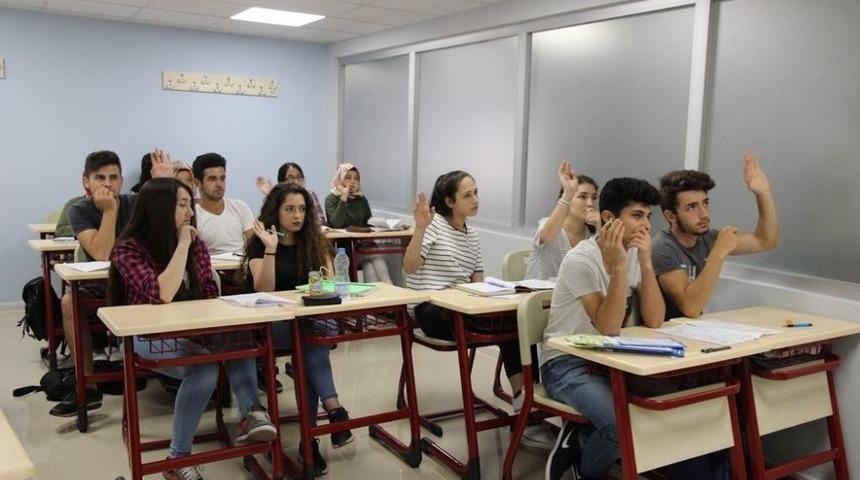Gebze Akademi Lise Yaz Okuluna B&uuml;y&uuml;k İlgi