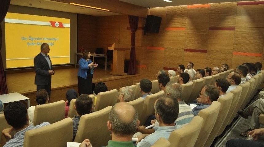 Okul M&uuml;d&uuml;rleri Değerlendirme Toplantısında Buluştu