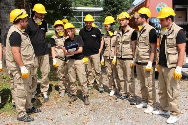 Afad, Tuzla Belediyesi Sivil Savunma Akt Ekibine ‘arama Kurtarma’ Eğitimleri Verdi