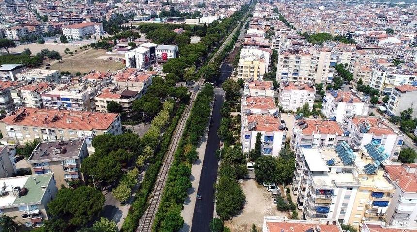 Salihli&rsquo;de Yol Asfaltlama &Ccedil;alışması