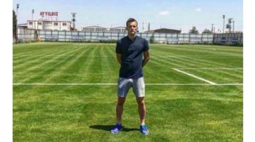 İneg&ouml;lspor Abd&rsquo;nin En İyi 25 Futbolcusundan Birini Transfer Etti