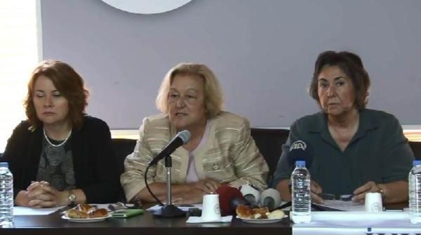 Kadınlardan "m&uuml;ft&uuml;l&uuml;klerde Nikah Yetkisi" Verecek Yasaya Tepki