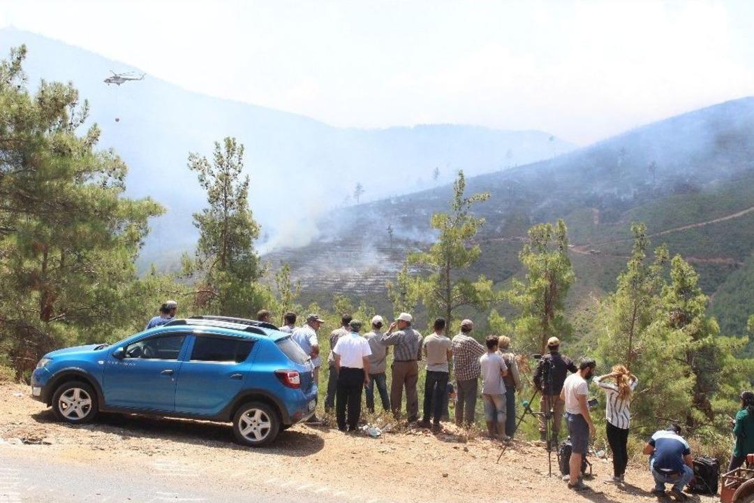 Bayındır&rsquo;daki Yangına M&uuml;dahale Devam Ediyor