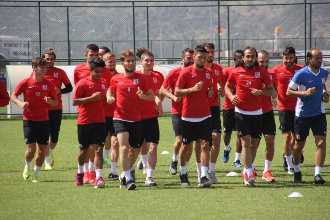 Can Cang&ouml;k: "balıkesirspor Pozitif Oyunu İle Bu Sezonda Elinden Geleni Yapacak"