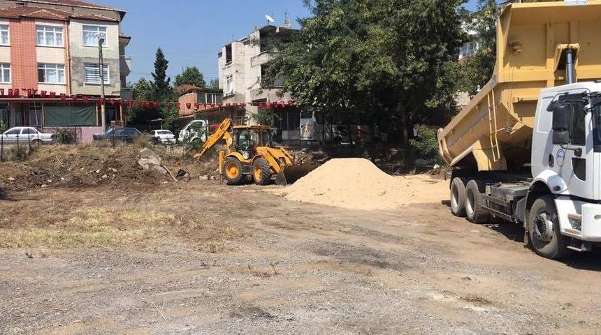 K&ouml;rfez&rsquo;de Boş Araziler Temizleniyor