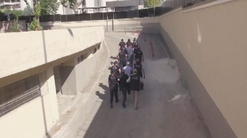 Gaziantep Ve Hatay&rsquo;da 5 Canlı Bomba İle Eylemcileri Y&ouml;nlendiren 1 Kişi Yakalandı