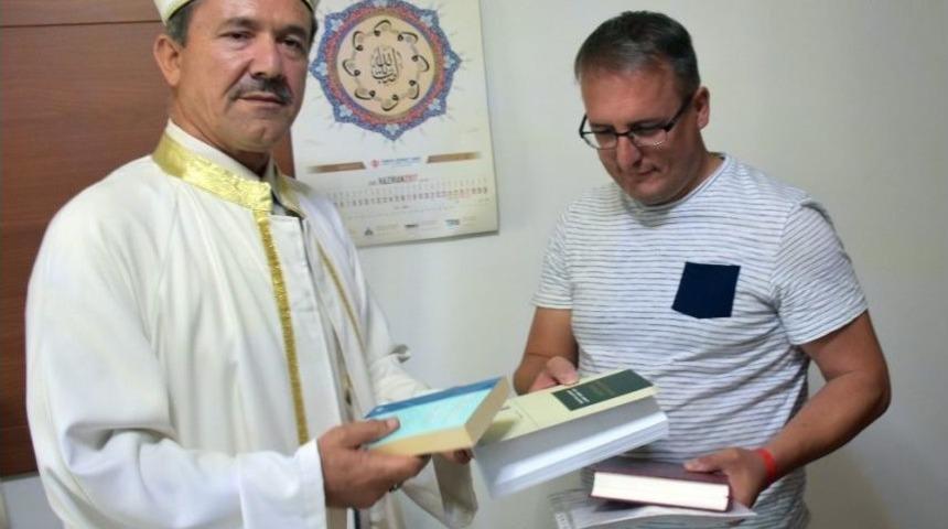 Fransız Vatandaşı Huzuru İslam&rsquo;da Buldu