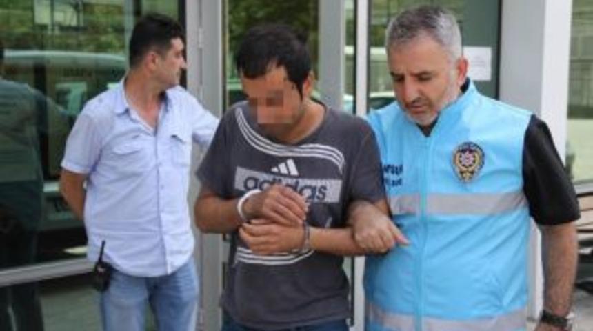 &Ccedil;&ouml;p D&ouml;ken Kadını Taciz Eden Şahıs Tutuklandı