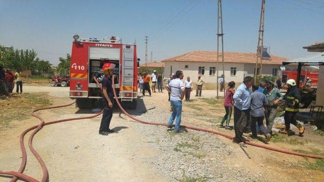 Yeşilyurt’ta Ev Yangınında Maddi Hasar Meydana Geldi