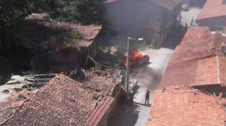 Park Halindeki Otomobil Yandı