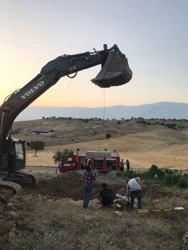 İtfaiye Yavru Köpek İçin 50 Metre Kazdı