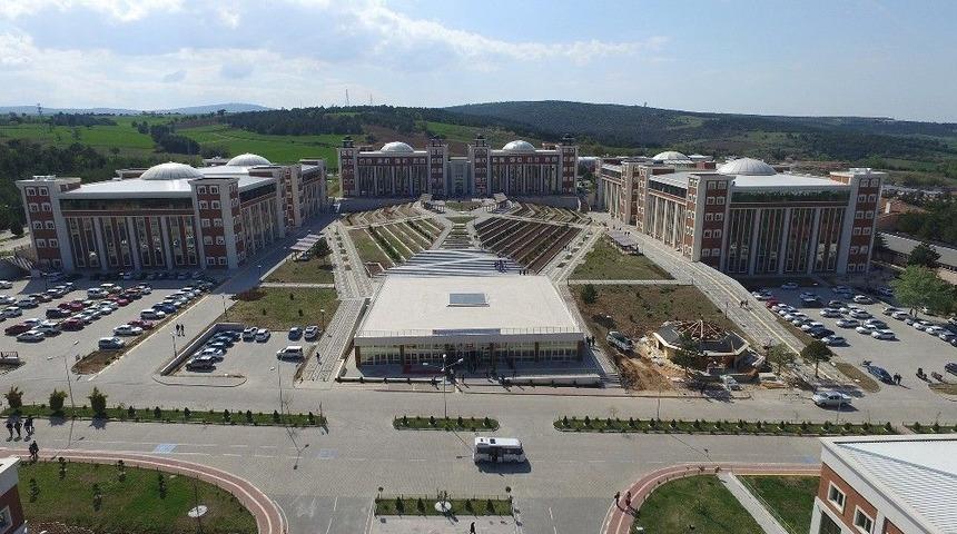 Bilecik Şeyh Edebali &Uuml;niversitesinin Y&uuml;kselişi S&uuml;r&uuml;yor