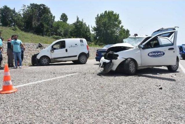 Sinop'ta Kaza: 3 Yaralı