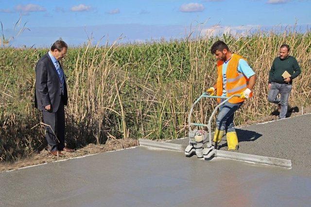 Bafra Belediyesi 40 Bin Metre Beton Yol Yaptı