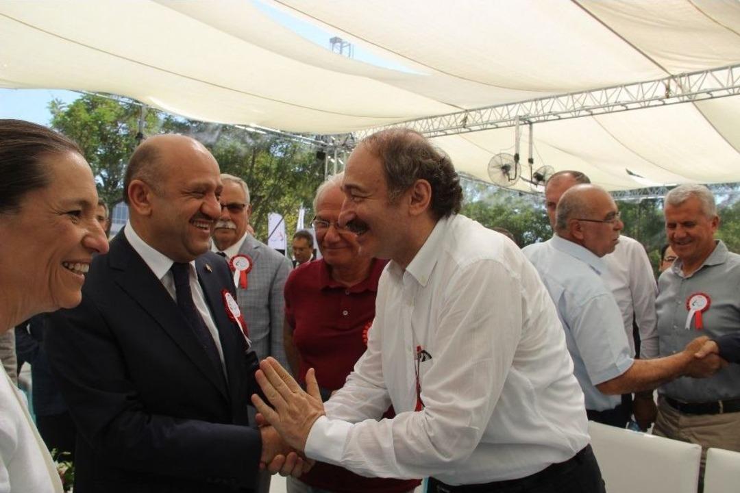 Başbakan Yardımcısı Işık: "israil&rsquo;in Yaptığı Yanlışı İsrail&rsquo;e S&ouml;ylemek Bizim G&ouml;revimizdir"