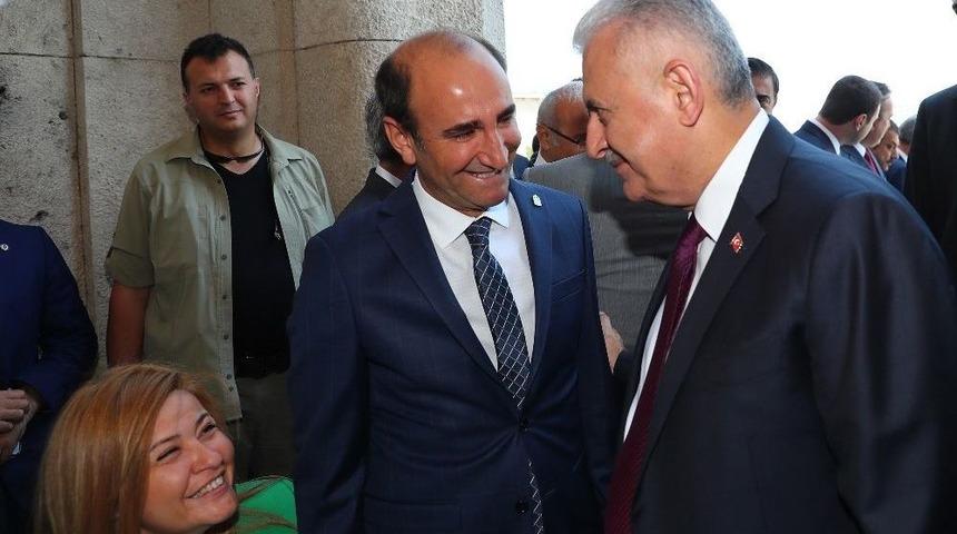 Ankara’da ‘yıldırım’ Rüzgarı