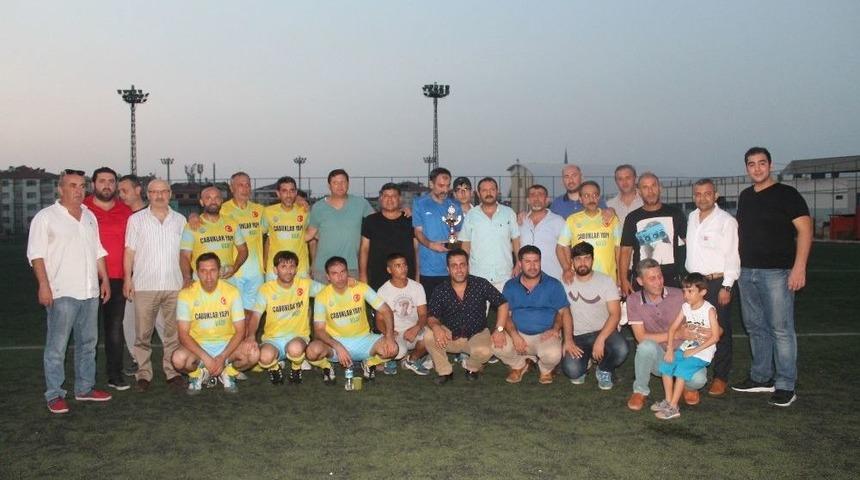 Veteranlar Turnuvasını Yalovaspor Kazandı