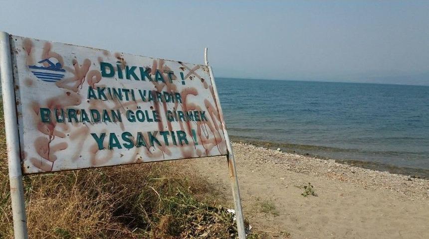 G&ouml;l Faciasında Acı Detay